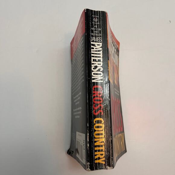 Cross Country (Alex Cross, 14) - Book by James Patterson - Picture 3 of 6